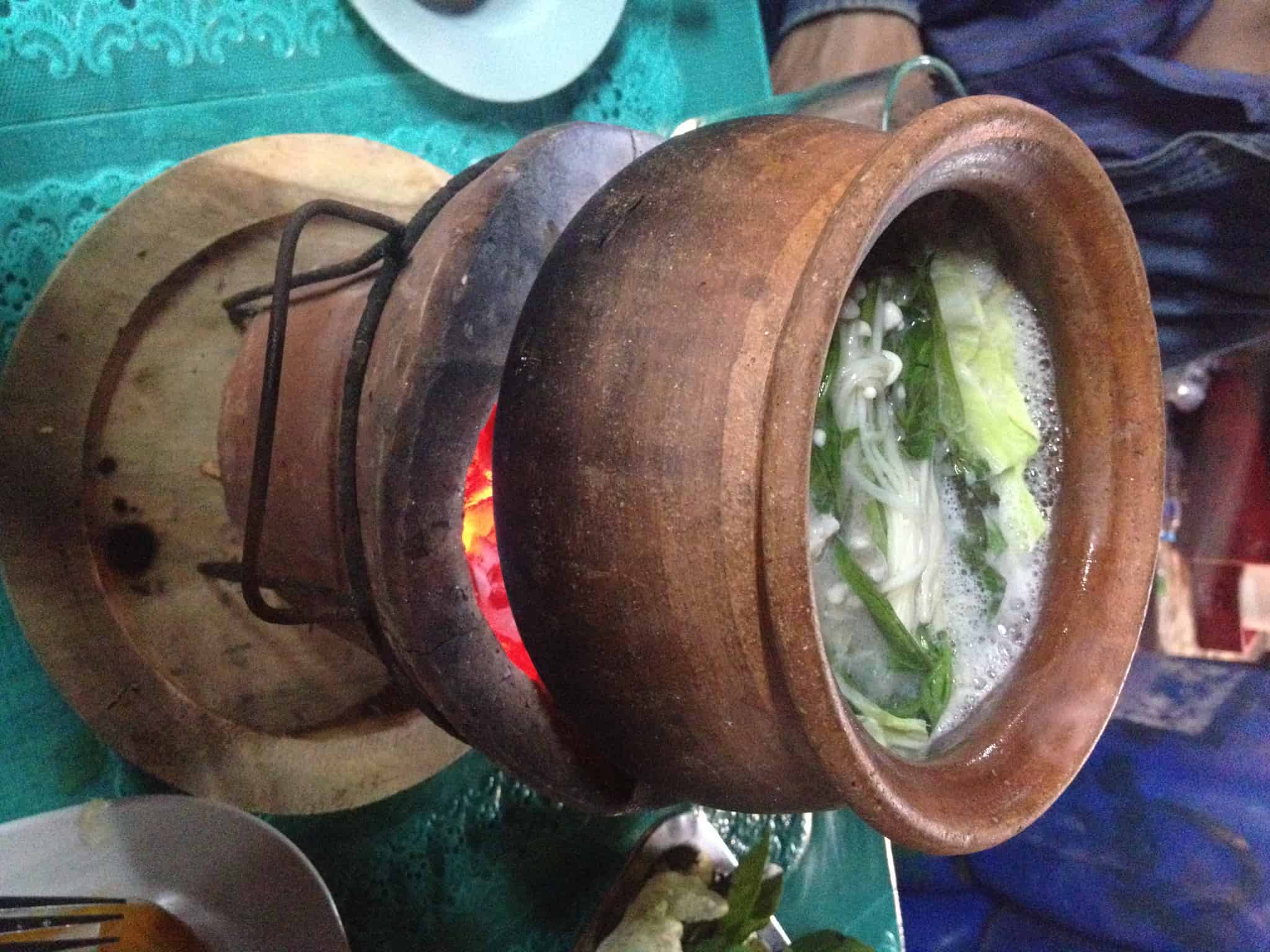 タイのスープ・土鍋