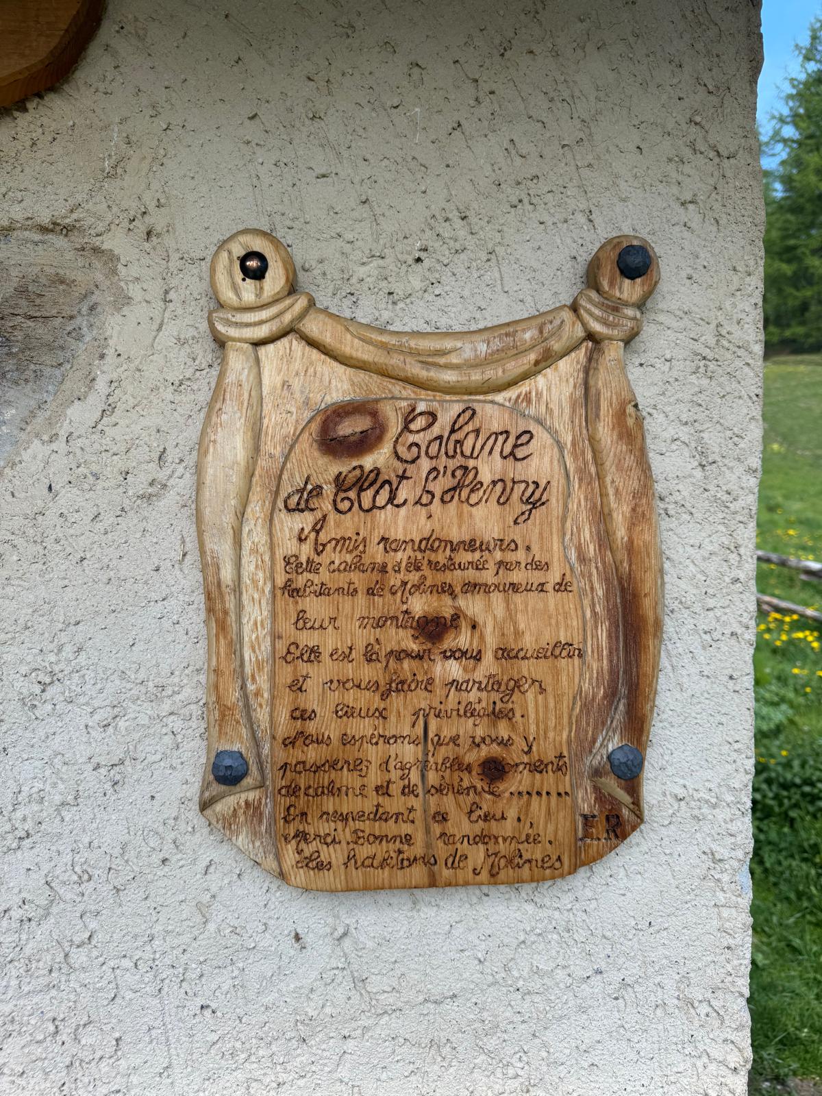 Plaque sculptée Cabane de Clot l'Henry