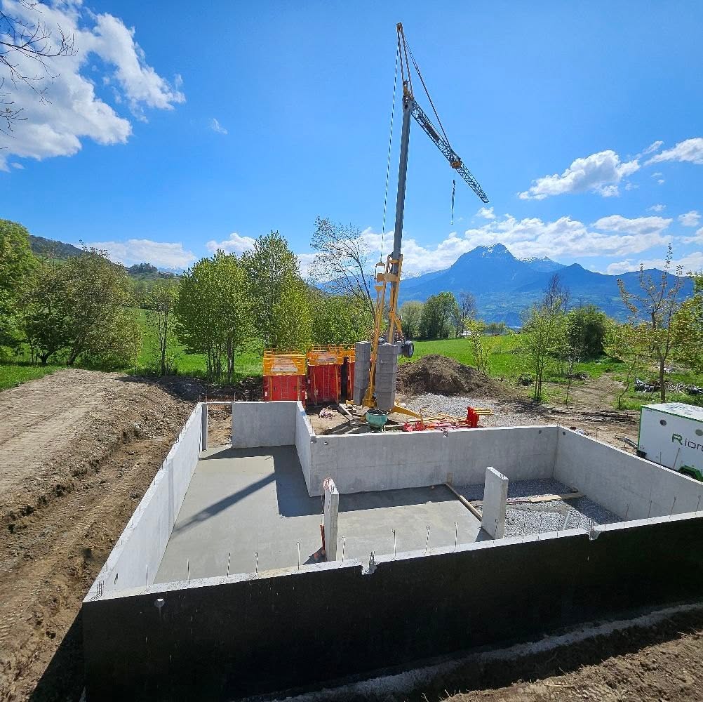 Maison en béton banché construite par Riorda Maçonnerie