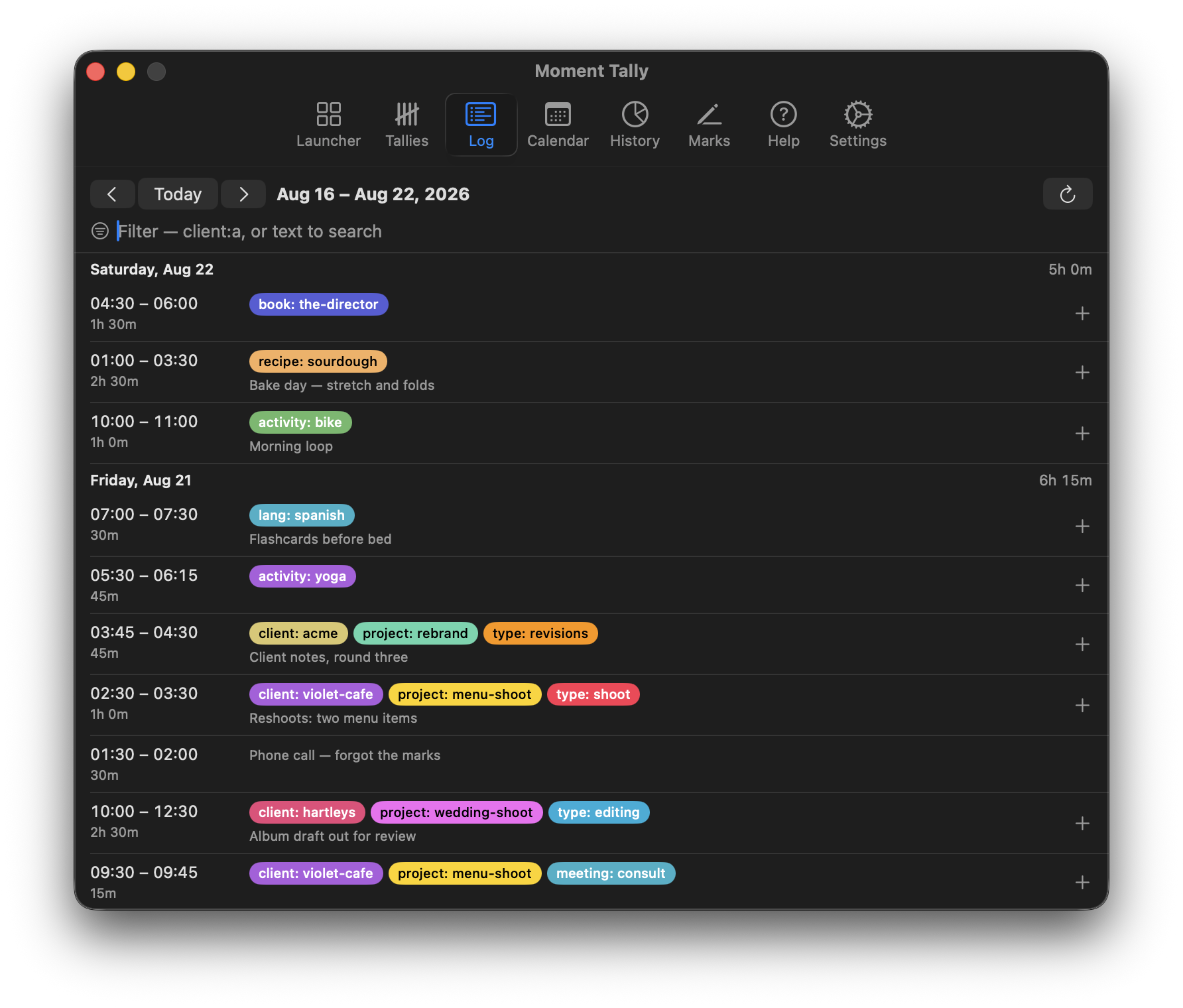 Log view grouped by day with color-coded labels, notes, and totals