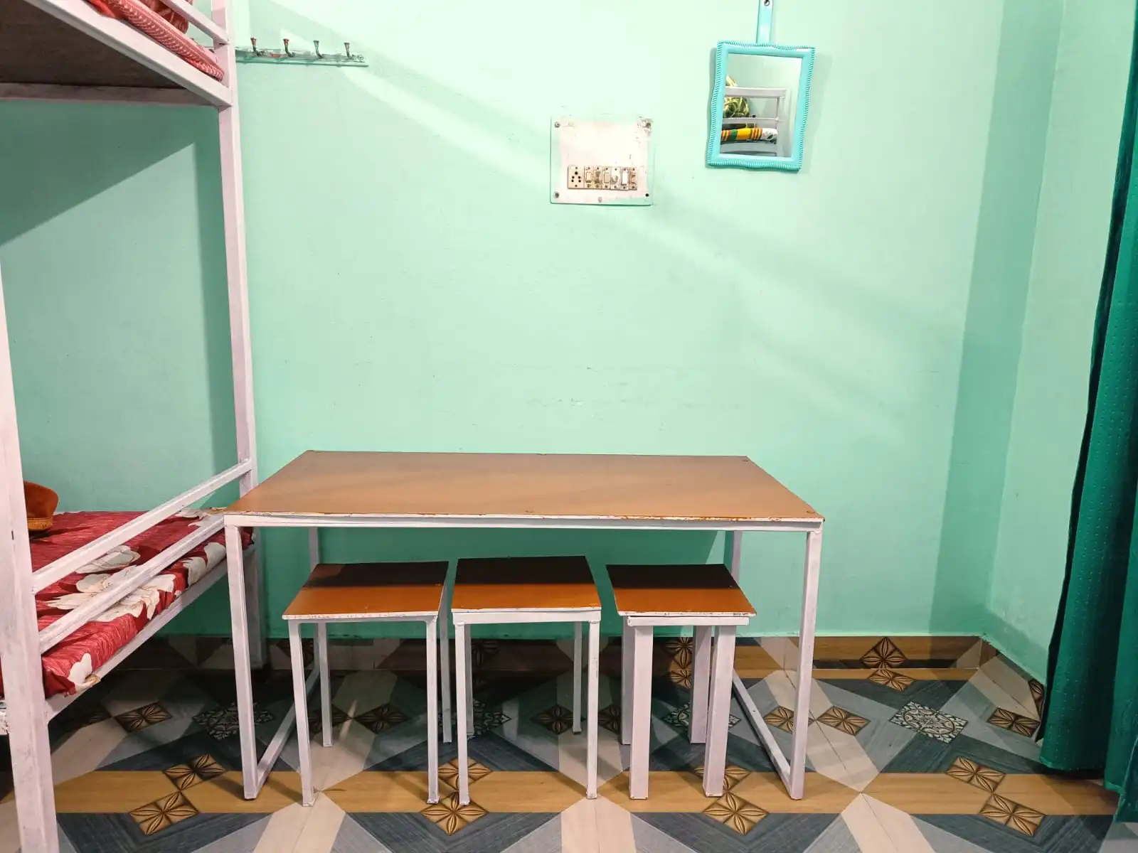 Affordable male PG in Haldwani with hostel-style setup