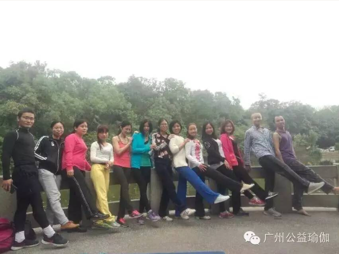 伽人合照