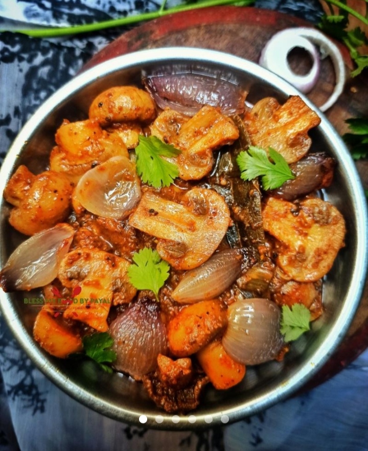 Mushroom Do Pyaza