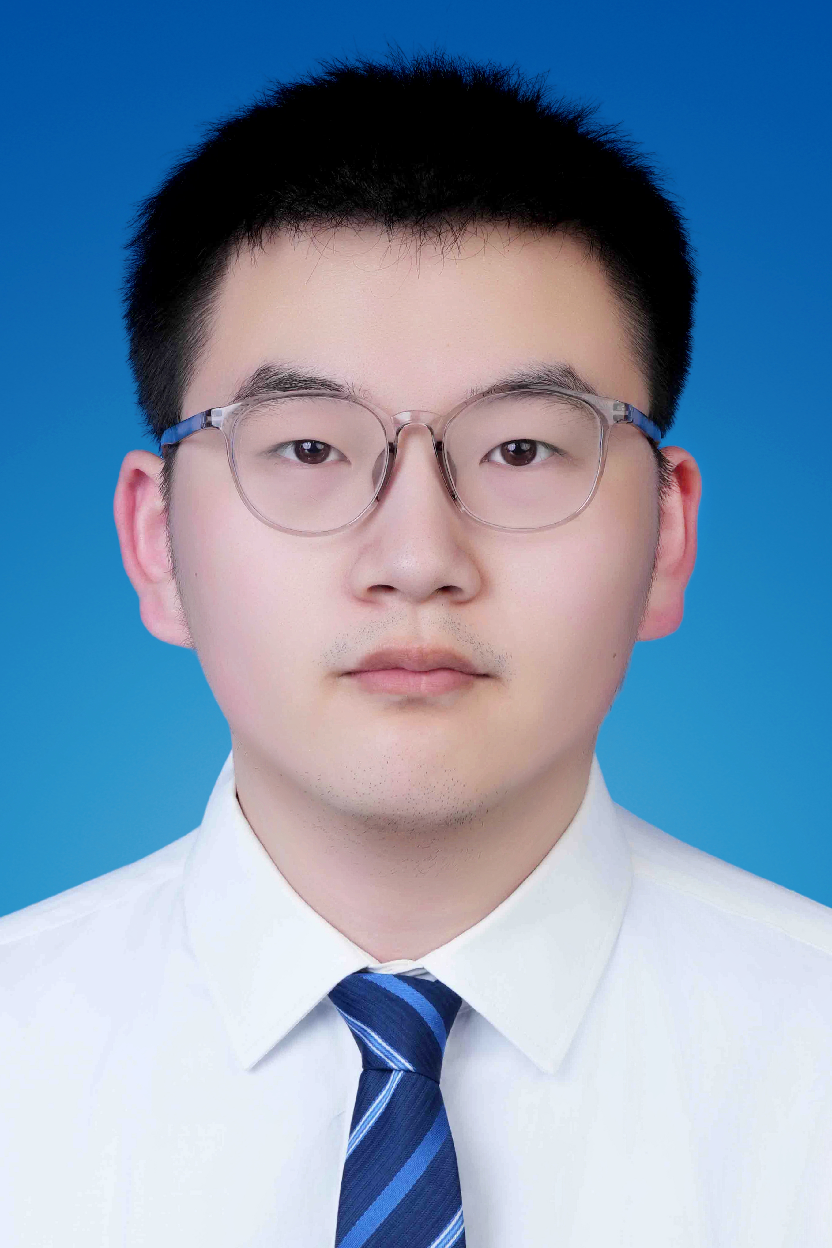 徐宇行证件照
