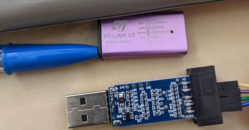 ST-LINK V2 Uncovered Bottom