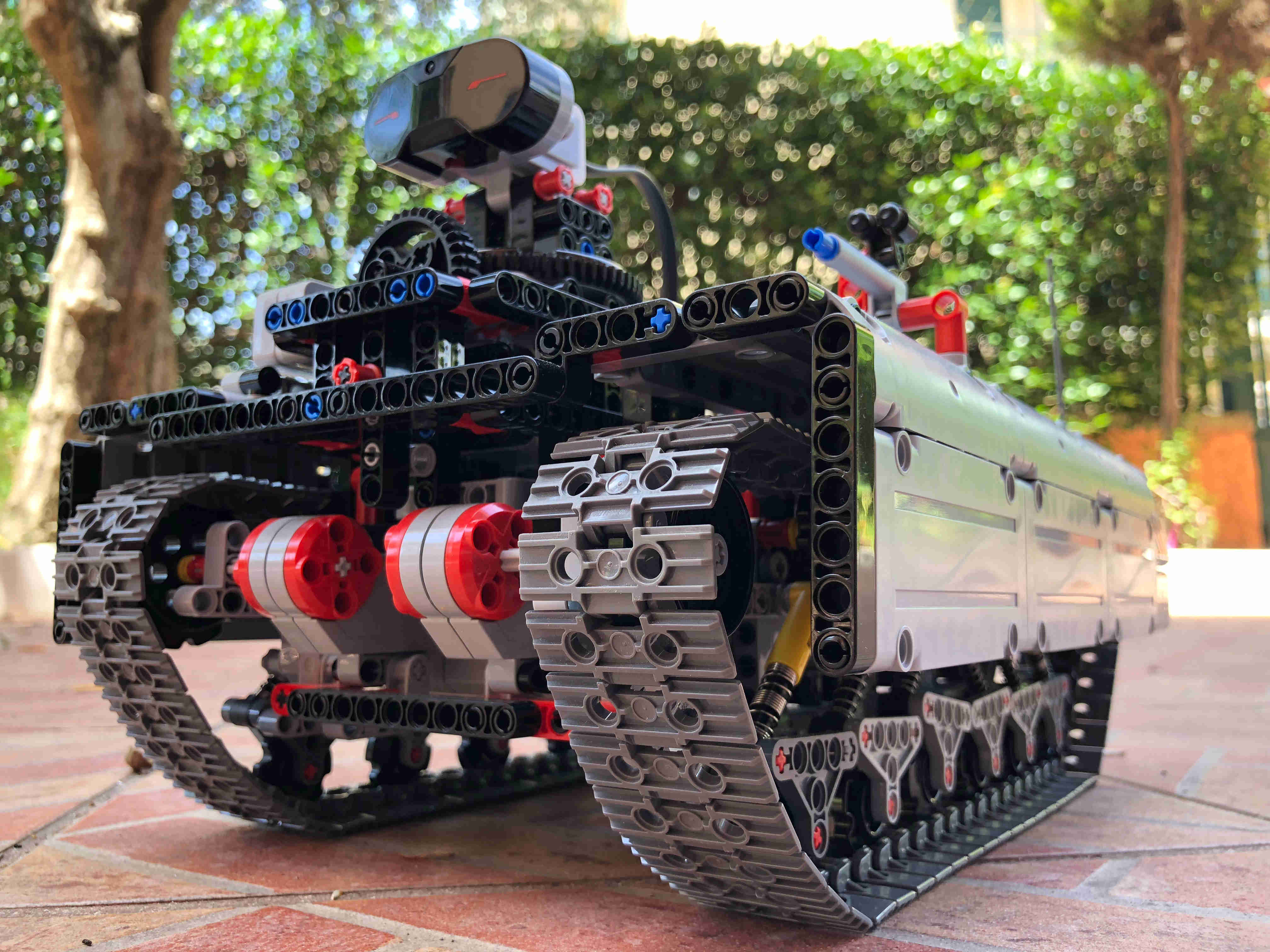 Ev3 Tracked Explorer