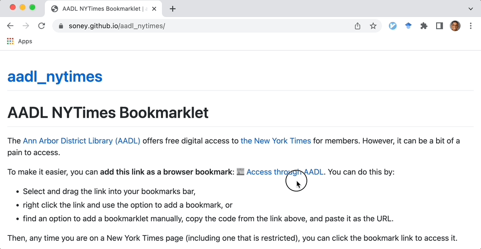 An animation of a user dragging a bookmark to the bookmark bar
