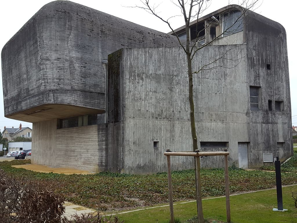 Église Saint-Jacques-le-Majeur by André Le Donné (1965)