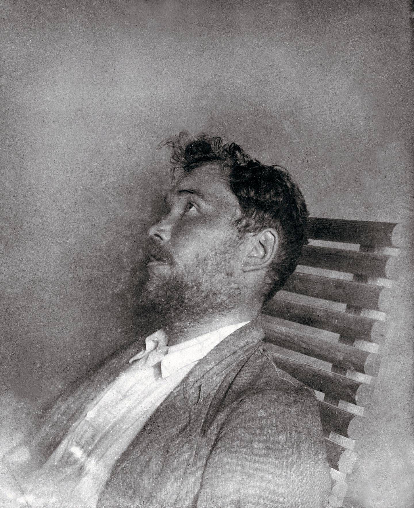 Portrait of Vladimir Mayakovsky by Alexander Rodchenko (1924)