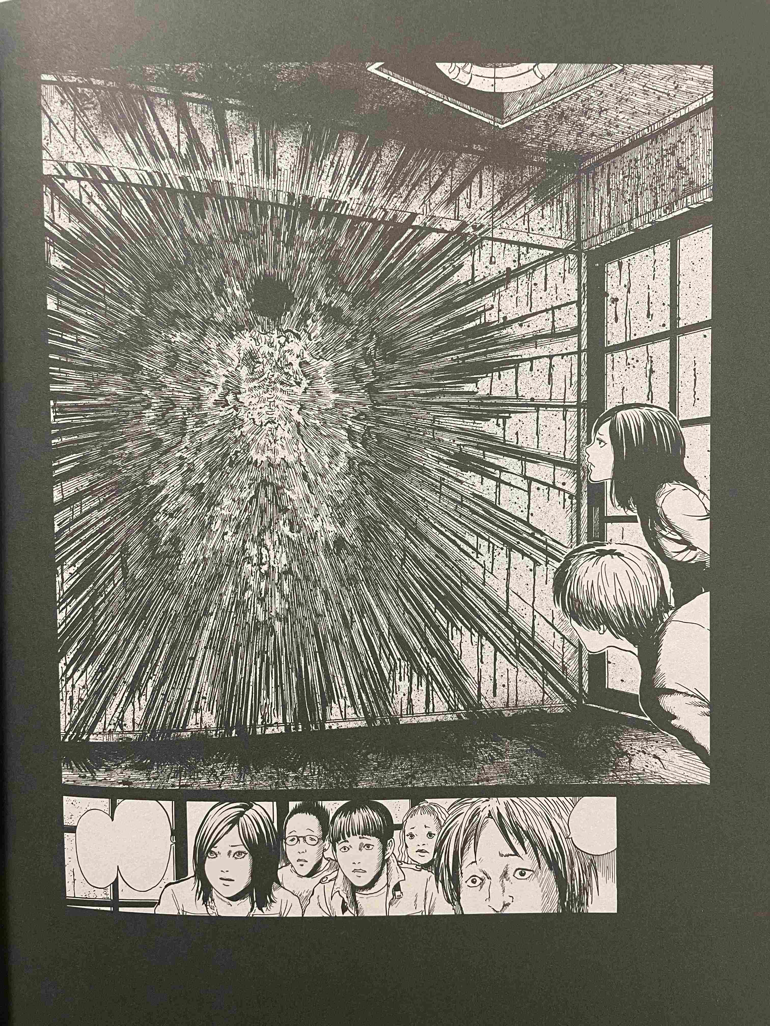 Uzumaki (Panel depicting the spiral phenomenon) by Junji Ito (1998)