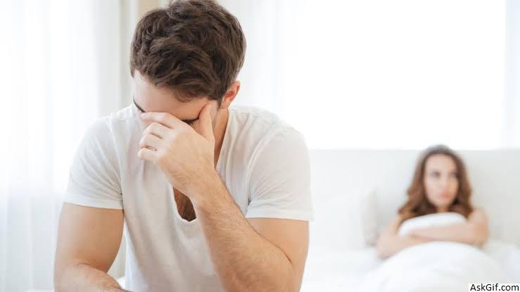 1. हुकिंग अप योर ब्रेन ऑन: मेन एंड वीमेन डिफरेंट मॉर्निंग-आफ्टर इमोशंस