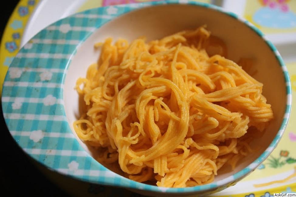 गाजर इडियप्पम रेसिपी - बच्चों और बच्चों के लिए गाजर नूडल्स रेसिपी