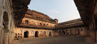 1. कलिनजर किला