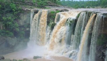 1. अमृतधारा जलप्रपात