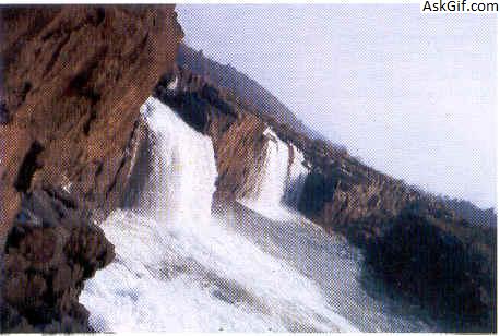 1. कोका फाल्स