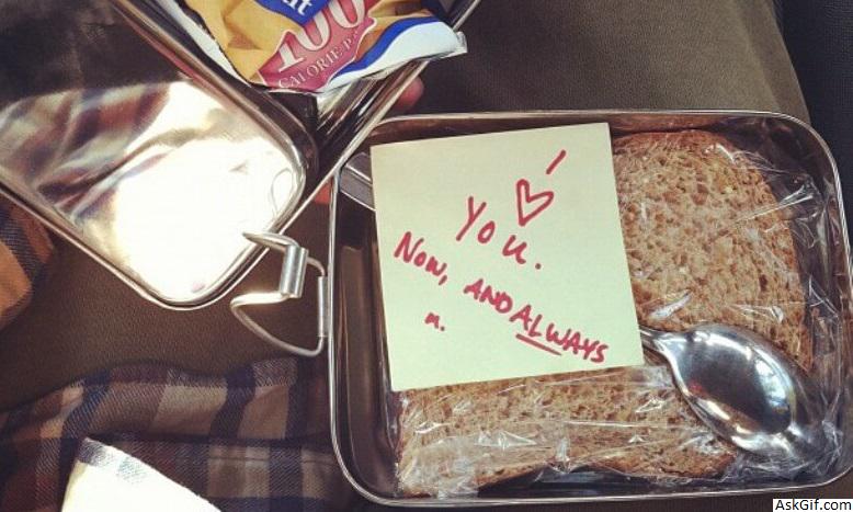 4. अक्सर हस्तलिखित नोट्स छोड़ें और आपके लिए आश्चर्य करें।