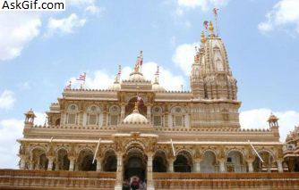 1. स्वामीनारायण मंदिर - बोचासन