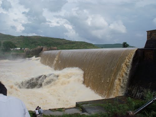 2. लतीफ शाह बांध