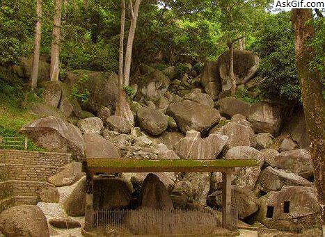 3. पीर मजहर