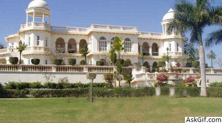 4. बलराम पैलेस रिज़ॉर्ट