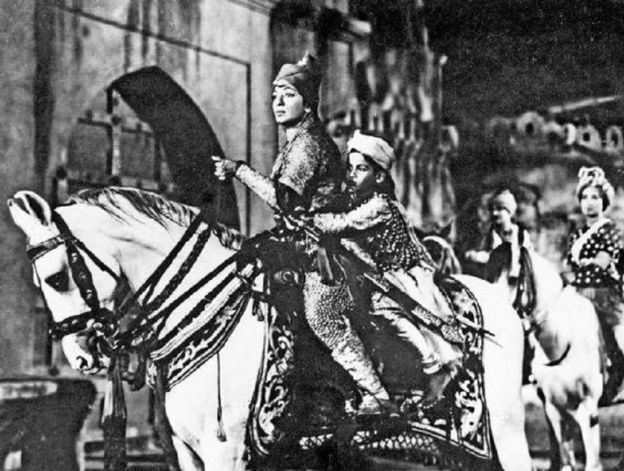 6. पर्यटन के अन्य स्थान हैं