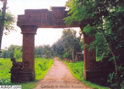 1. मदन कामदेव मंदिर