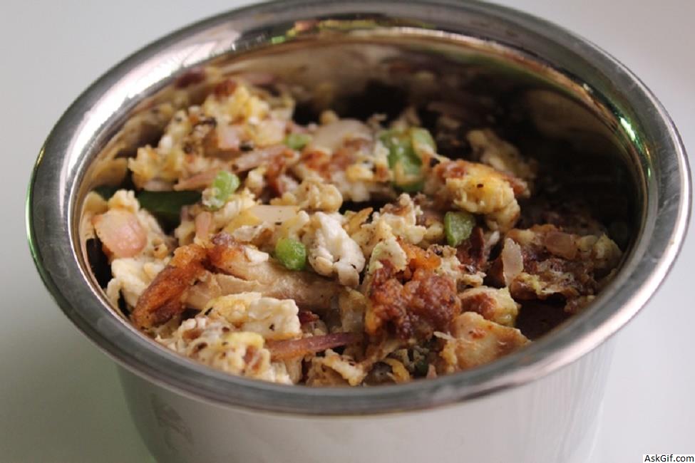 टेस्टी चिकन एग स्क्रैम्बल (बचे हुए) रेसिपी