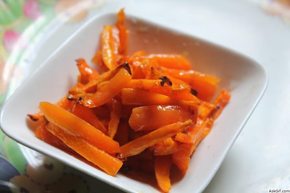 बच्चों और बच्चों के लिए भुनी हुई गाजर की चटनी