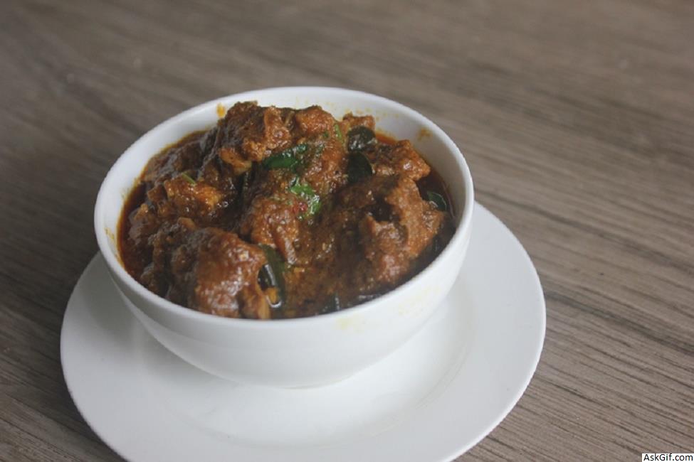 स्वादिष्ट पलक्कड़ चिकन करी रेसिपी