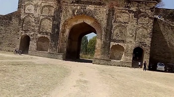 5. नजीबाबाद सुल्तान किला