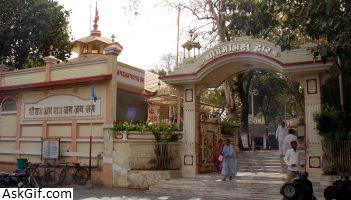 1. धार्मिक स्थल