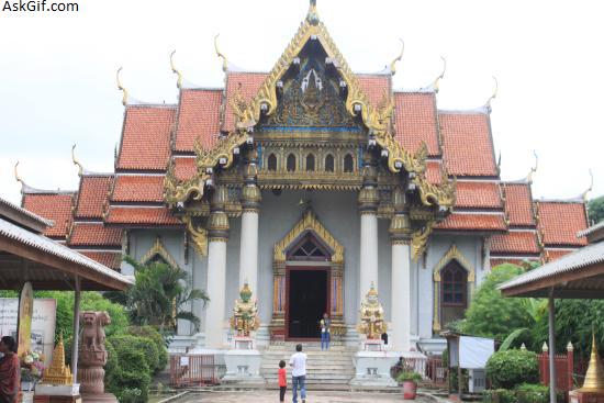 4. थाई मठ