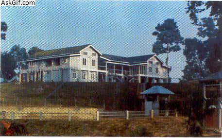 2. कांदुलि टूर सेंटर