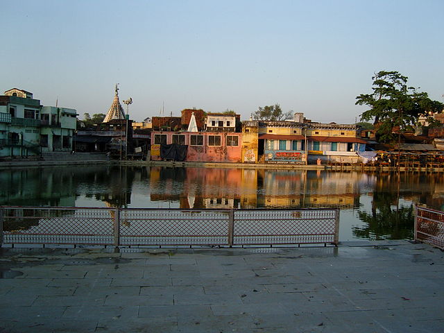 3. शिव मंदिर गोला गोकरण नाथ