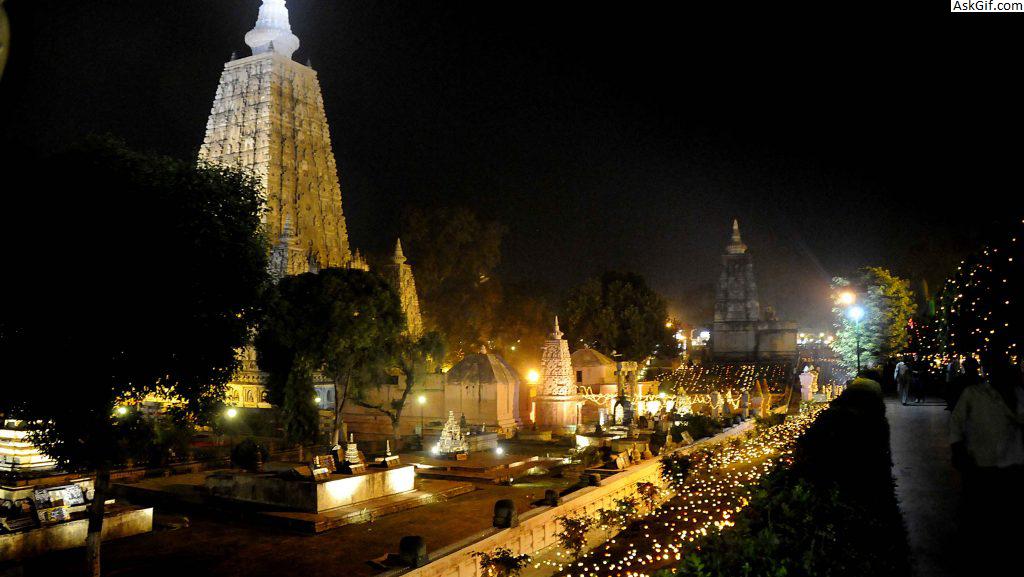 1. महाबोधि मंदिर