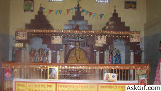 2. फखरपुर मंदिर