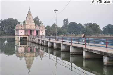 2. सूर्य मंदिर, तरारी