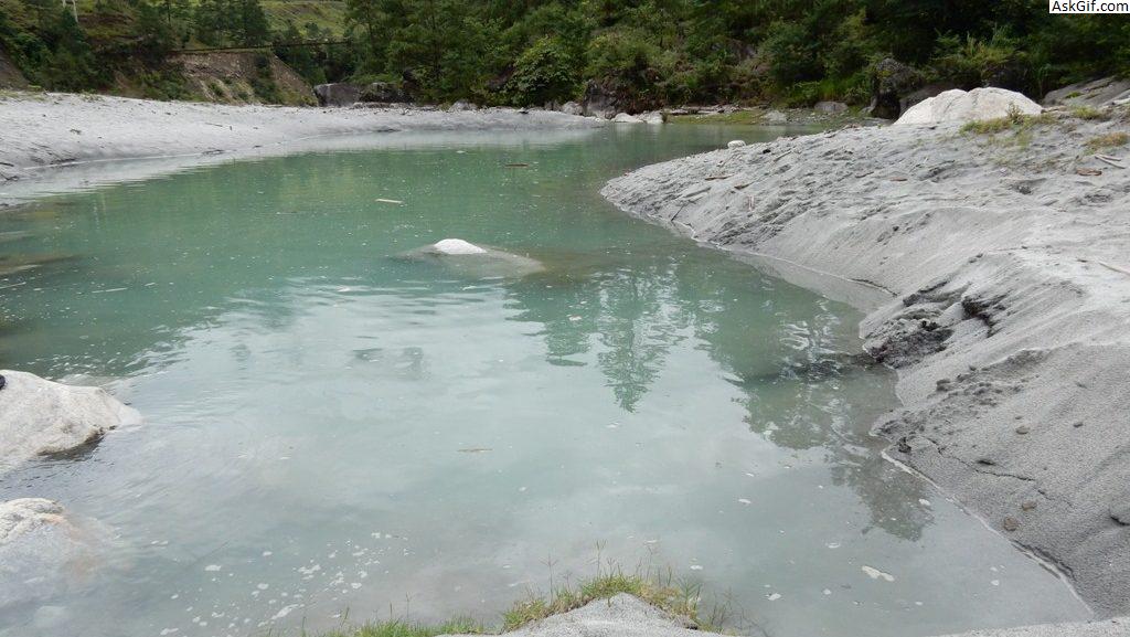 6. हॉट स्प्रिंग (तिलम)