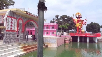 1. अमरोहा वासुदेव मंदिर, मीरा बाबा मंदिर