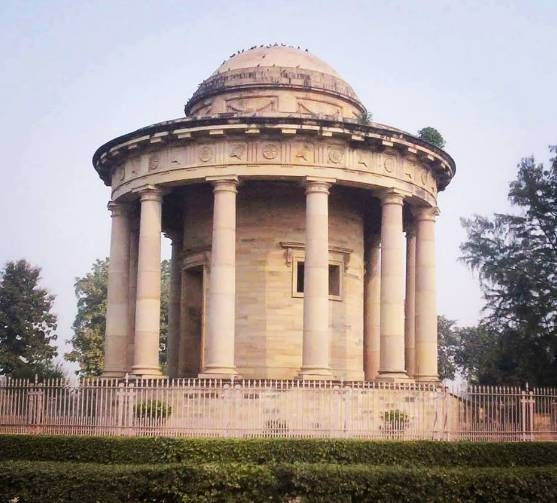 1. लॉर्ड कॉर्नवालिस मकबरा