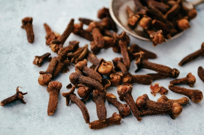 Cloves