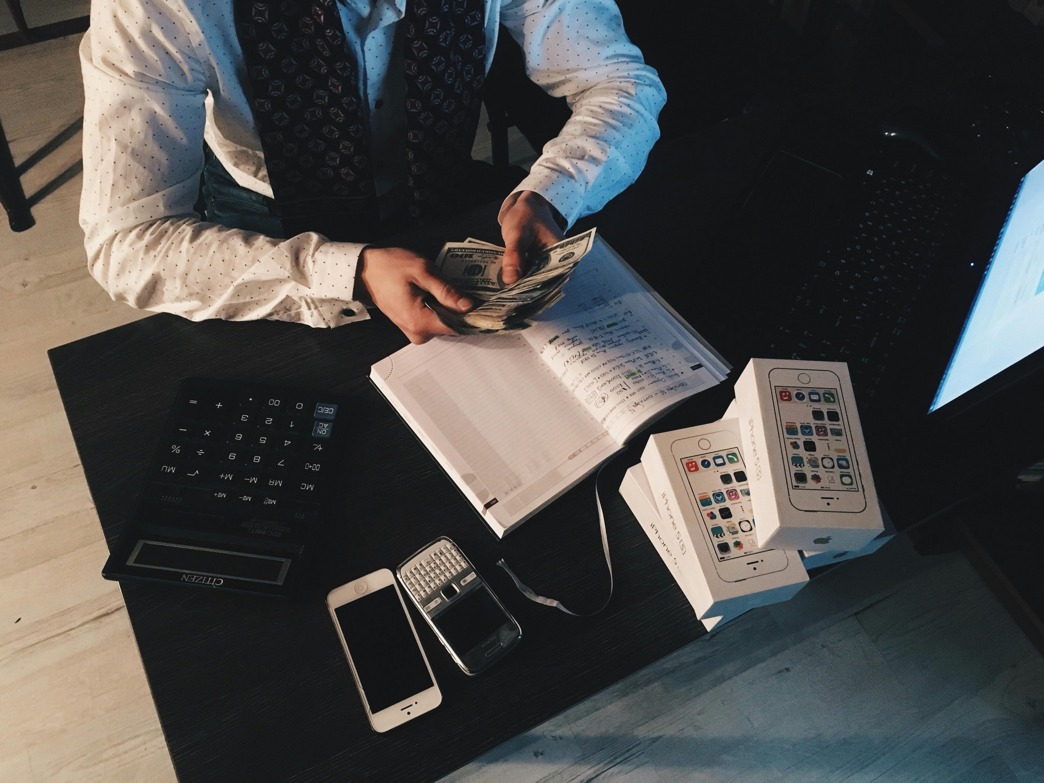 How Well Do You Manage Money?