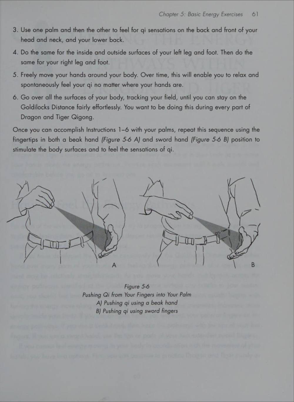 Hình 5-6 — Đẩy khí từ các ngón tay vào lòng bàn tay: A) bằng tay mỏ chim, B) bằng hai ngón kiếm