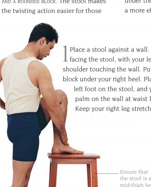 Marichyasana — tư thế Marichi