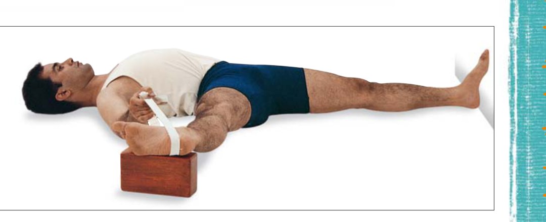 Supta Padangusthasana — tư thế nằm nắm ngón chân