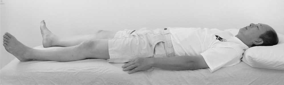 Chuẩn bị — nằm ngửa thư giãn