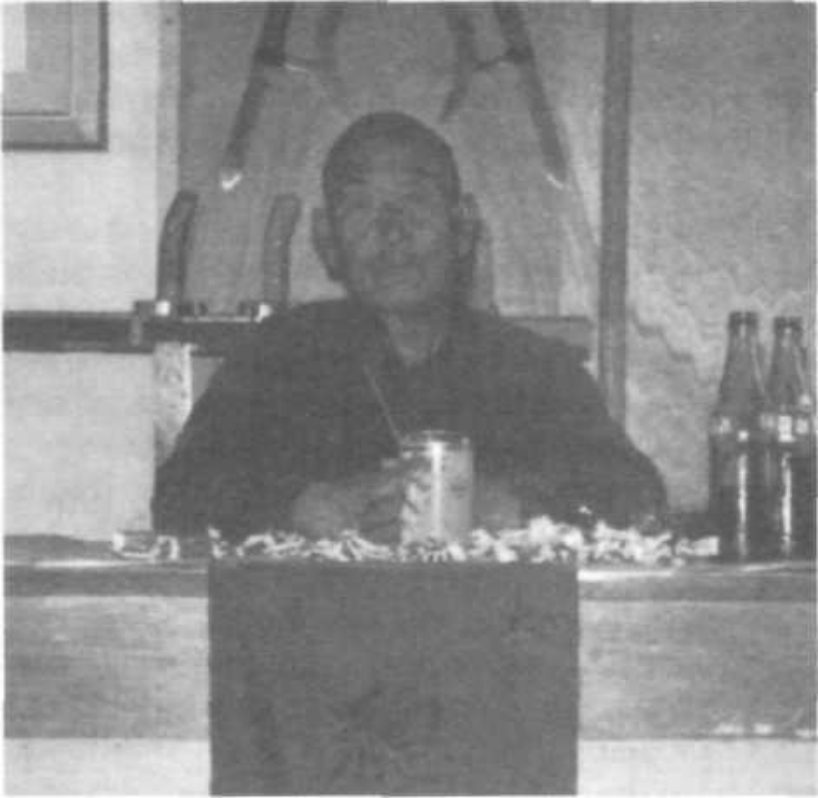 Lục Thủy Điền chấm thi học trò tại Incheon năm 1974