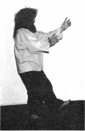 Gảy Đàn (Play Guitar) — hình 35, ảnh gốc trang 34