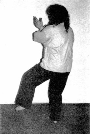 Xoay Người, Đá Bằng Gót (Spin Around and Kick with Heel) — hình 80, ảnh gốc trang 50