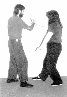 Đẩy Tay Đơn (Single Push-hands) — hình 148, ảnh gốc trang 79